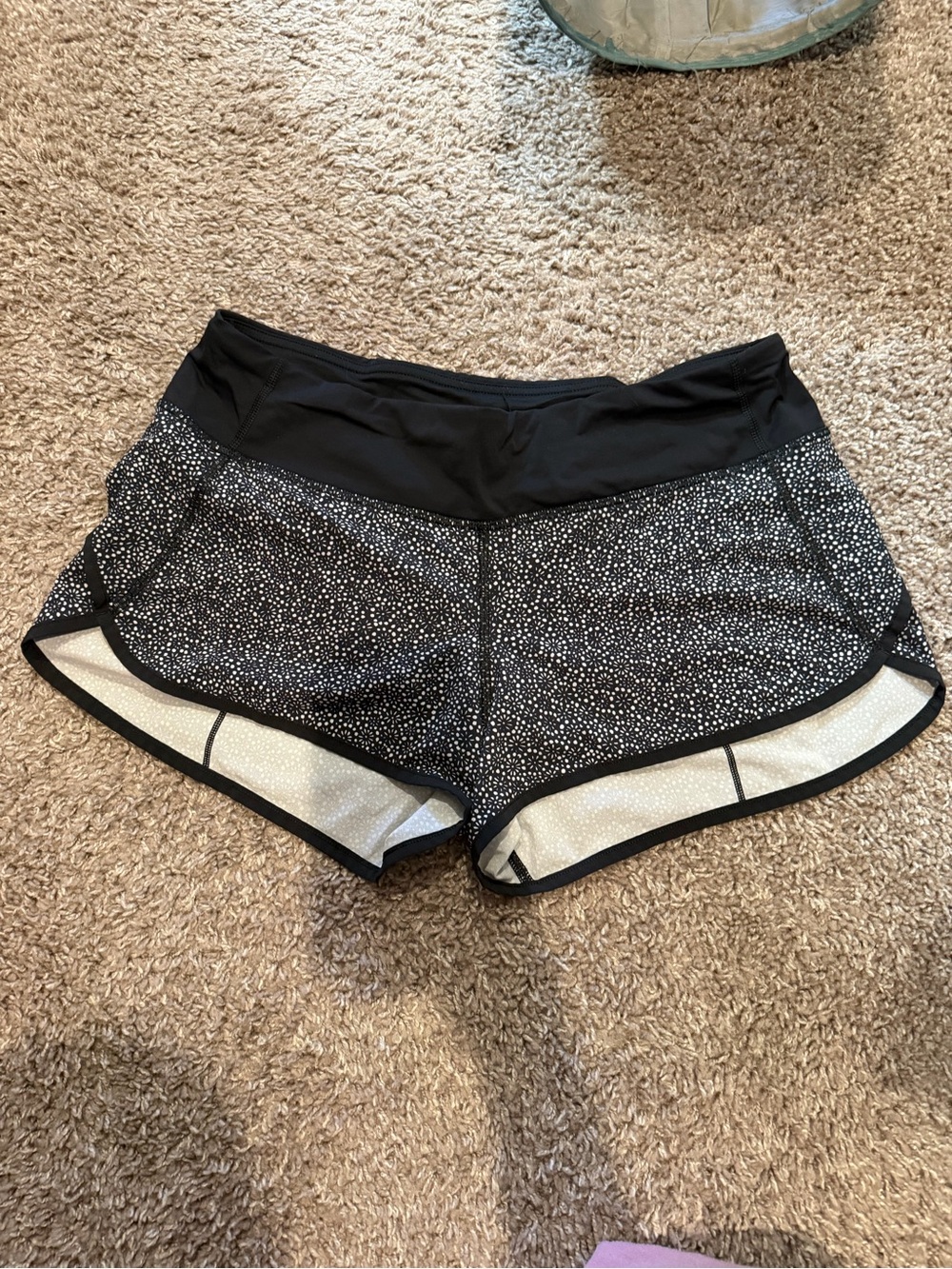 Lululemon hotty hot black with white flower speckles shorts